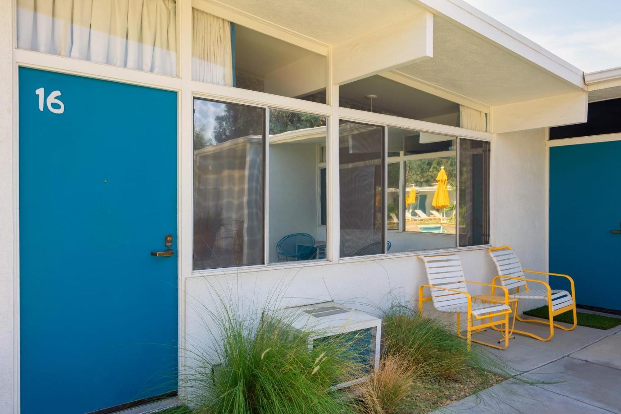 Monkey Tree Hotel By Avantstay Stylish Hotel In Palm Springs W Pool Екстериор снимка