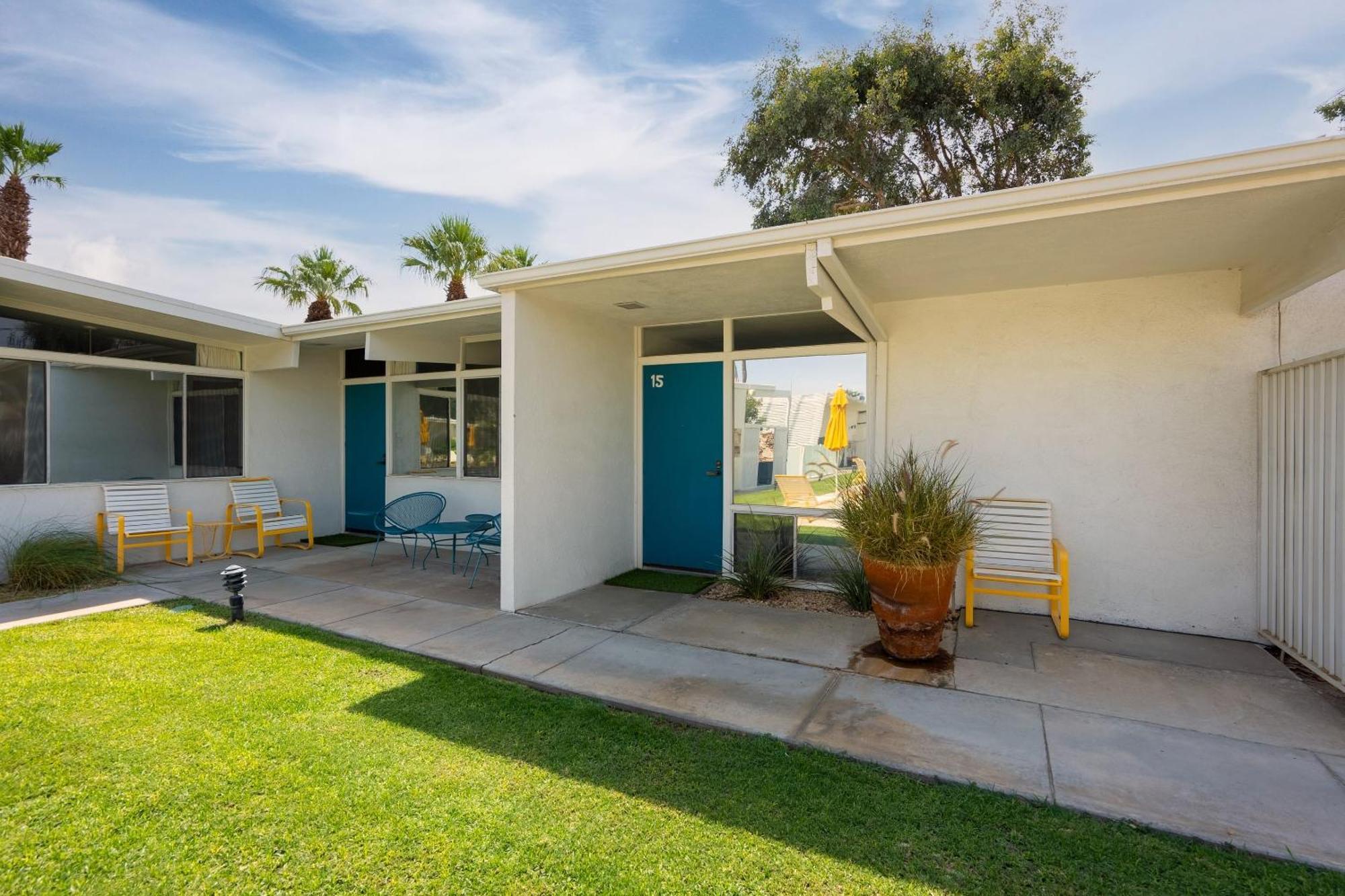 Monkey Tree Hotel By Avantstay Stylish Hotel In Palm Springs W Pool Екстериор снимка