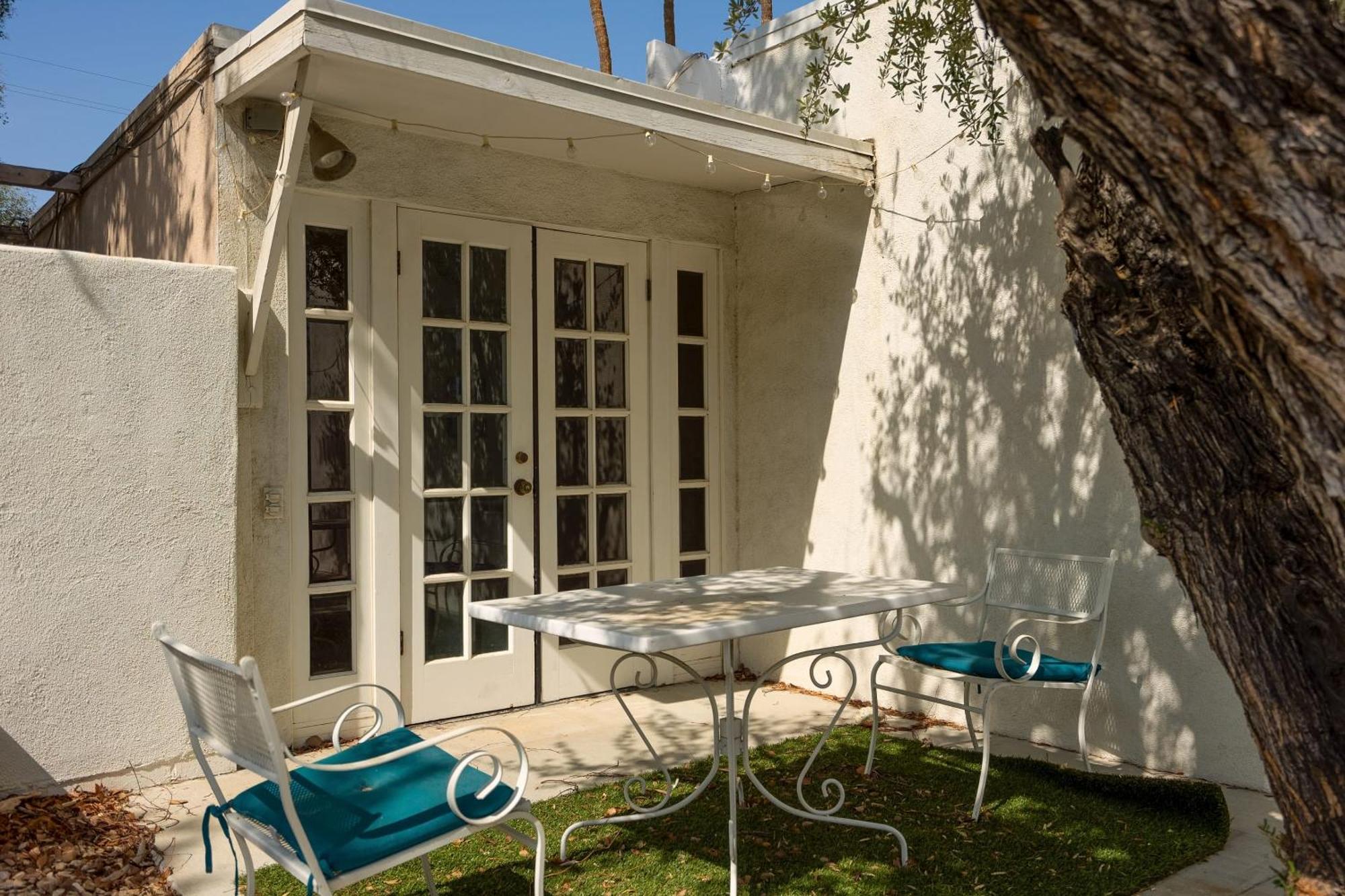 Monkey Tree Hotel By Avantstay Stylish Hotel In Palm Springs W Pool Екстериор снимка